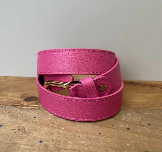 Ādas josta, Rozā, ražots Itālijā